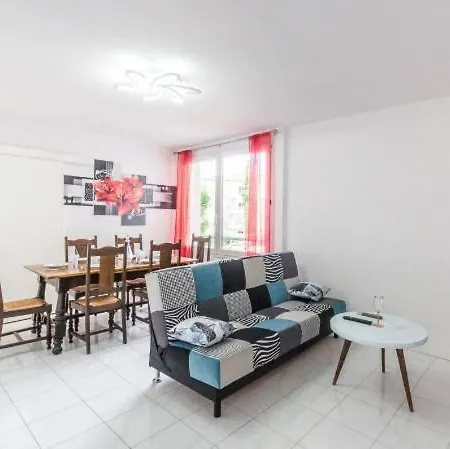 T3 Lumineux, 5pers, 2 Chambres, Wifi Et Parking * Agen